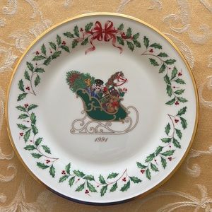 Vintage Lenox “The Annual Holiday Collector’s Plate” 1991